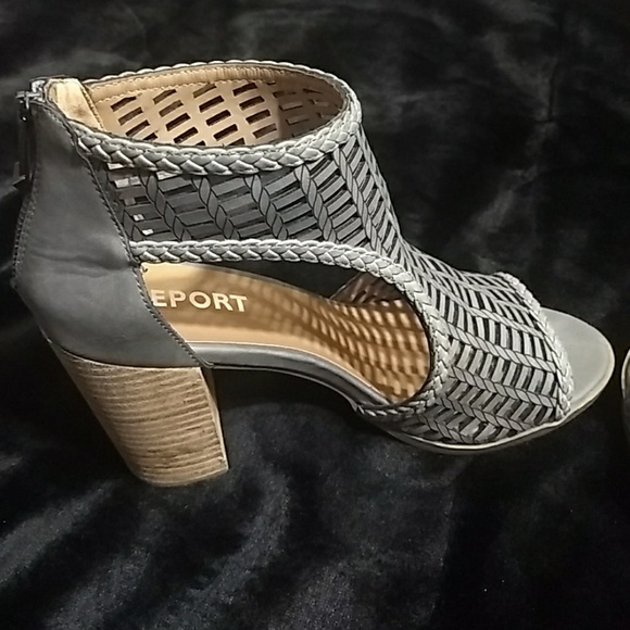 Report Stack Heels - Picture 6 of 7